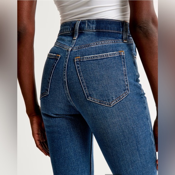 Petite Ultra High Rise Ankle Straight Jean petite (short) - Picture 8 of 9